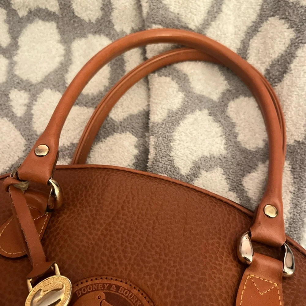 Dooney & Bourke Brown Pebble Grain Leather Tear Drop Satchel - Picture 14 of 14
